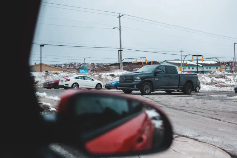 Auto Insurance advocates slam manitoba